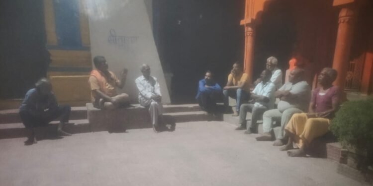 सोनार समाज की बैठक भवन निर्माण को लेकर चर्चा किया गया वार्ड वासि व समाज के लोगों ने भी दिया अपना अपना सुझाव