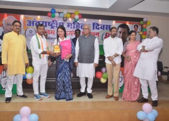 छत्तीसगढ़ प्रदेश कांग्रेस कमेटी  प्रेस विज्ञप्ति  *कांग्रेस ने किया महिला पत्रकारों का ‘‘कलम वीरांगना सम्मान’’*