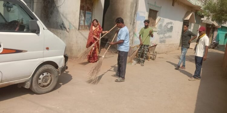 अभियान शिवालय मंदिर चौक व आसपास की साफ_सफाई