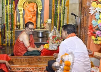 *हनुमान जयंती पर उपमुख्यमंत्री विजय शर्मा ने की विशेष पूजा-अर्चना, महाआरती में हुए शामिल*