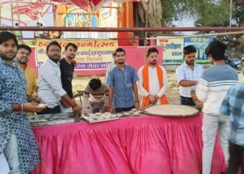 *प्राचीन उत्तर मुखी हनुमान मंदिर में हर्षोल्लास के साथ मनाया गया जन्मोत्सव*