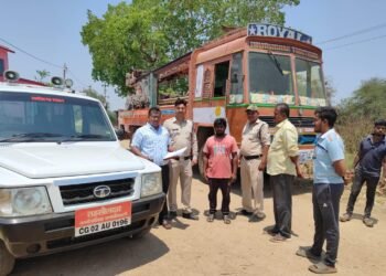 बिना अनुमति के बोर खनन पर पंडरिया तहसील में बड़ी कार्रवाई, वाहन जब्त