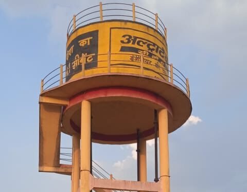 नल जल योजना के नाम लाखों खर्च. फिर भी गाँव प्यासा जल जीवन मिशन मे अनियमितता का आरोप, बूंदभर पानी नसीब नही