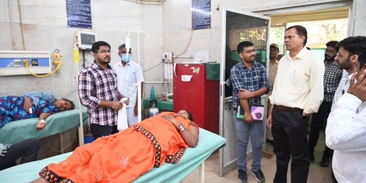 संभागायुक्त श्री राठौर ने कबीरधाम जिले का किया आकस्मिक निरीक्षण