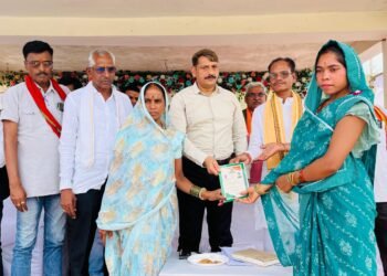 कबीरधाम जिले के सुदूर वनांचल ग्राम चिल्फी और पोलमी से समाधान शिविर का हुआ शुभारंभ