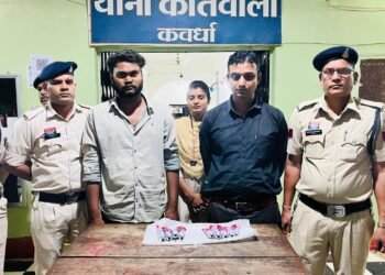 *नाबालिगों को नशे की लत में धकेलने वाले दो आरोपी रंगे हाथों गिरफ्तार — कबीरधाम पुलिस की सख्त चेतावनी : बच्चों का भविष्य बिगाड़ने वाले जाएंगे खाएंगे जेल की हवा*