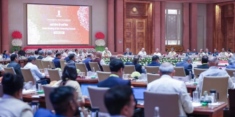 *प्रधानमंत्री नरेंद्र मोदी के समक्ष मुख्यमंत्री साय का आत्मनिर्भर बस्तर विजन*