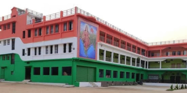 पांडातराई सरस्वती शिशु मंदिर दसवीं के छात्र जयंत जायसवाल पिता प्रमोद जायसवाल ने मेरिट लिस्ट में चौथा स्थान हासिल किया