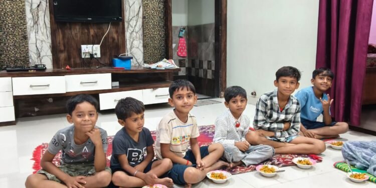 *अक्षय तृतीया के शुभ अवसर पर हर्षोल्लास के साथ मनाया गया बच्चों में काफी उत्साह हर वर्ष की भाँति इस वर्ष भी मनाया गया*