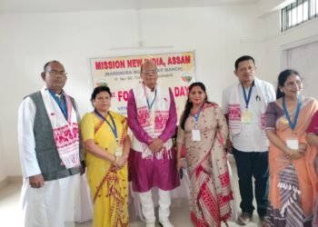 *गुवाहाटी में अंतर्राष्ट्रीय सन्त बौद्धिक मंच के अंतर्राष्ट्रीय अध्यक्ष स्वामी स्वदेशानंद ब्रह्म गिरि महाराज की मुख्य आतिथ्य में एवं अंतर्राष्ट्रीय सन्त बौद्धिक मंच के प्रदेश अध्यक्ष बी. के दास की अध्यक्षता मे*