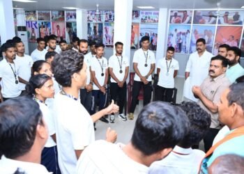 कबीरधाम जिले के खिलाड़ियों ने 21वीं सीनियर राज्य स्तरीय एथलेटिक्स प्रतियोगिता 2025 में जीते 14 पदक