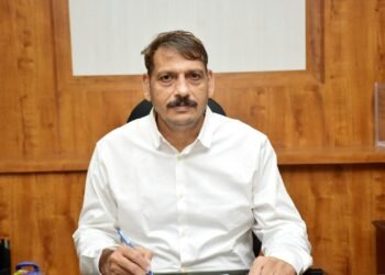 कलेक्टर श्री गोपाल वर्मा ने बाढ़ नियंत्रण व राहत कार्य के लिए जिले में व्यापक तैयारी करने के दिए निर्देश