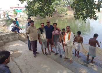 *स्वच्छता अभियान तालाबों को स्वच्छ बनाने में निभाई अपनी सहभागिता*