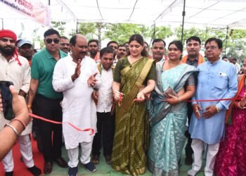 *पंडरिया नगर को स्वच्छ, समृद्ध और विकसित बनाने के लिए संकल्प से सिद्धि की हमारी यात्रा निरंतर जारी है : भावना बोहरा*