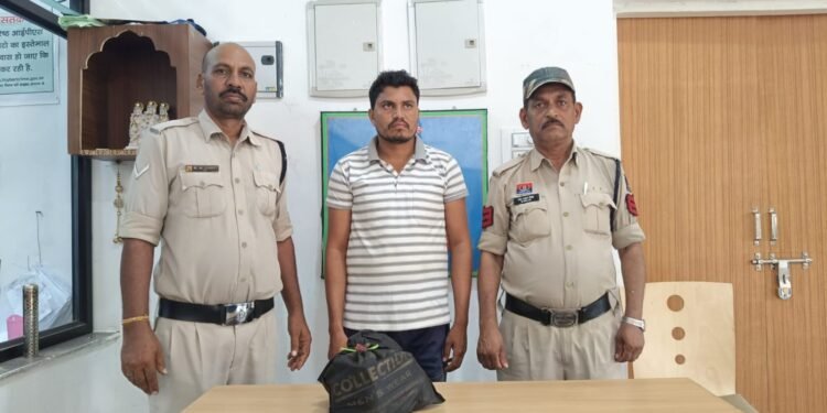 अवैध शराब, जुआ-सट्टा एवं अन्य आपराधिक गतिविधियों के विरुद्ध थाना सहसपुर लोहारा की सख्त कार्रवाई