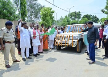 *धरती आबा जनजातीय ग्राम उत्कर्ष अभियान*  *आदिवासी गांव में पहुंचेगी विकास की रौशनी*