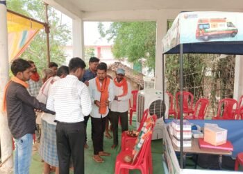 *विधानसभा पंडरिया क्षेत्र के अंतर्गत ग्राम डोमसरा मे आयोजित स्वास्थ्य जांच कैम्प में भावना बोहरा द्वारा संचालित निःशुल्क मोबाइल हेल्थ पैथ लैब के माध्यम से 170 से अधिक ग्रामवासियों ने अपना निःशुल्क स्वास्थ्य परीक्षण करवाया।*