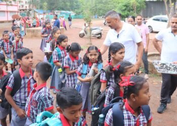 *केंद्रीय विद्यालय महाराजपुर में अध्ययनरत पुलिस परिवार के बच्चों के लिए निःशुल्क बस सुविधा का शुभारंभ*