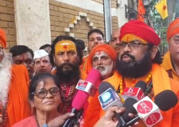 हिन्दू राष्ट्र हमारा जन्म सिद्ध अधिकार है स्वामी स्वदेशानंद ब्रह्म गिरि महाराज महाराष्ट्र के पुणे में विशाल सन्त समागम