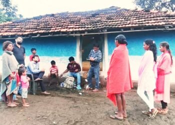 छत्तीसगढ़ रजत जयंती महोत्सव :वनांचल क्षेत्र बोड़ला में घर-घर पहुँचा स्वास्थ्य विभाग, मलेरिया जाँच एवं जन जागरूकता अभियान