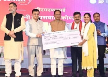 *छत्तीसगढ़ की नई औद्योगिक नीति से लाभान्वित हुए युवा उद्यमी*  *महिला उद्यमी रागिनी जायसवाल स्थानीय उत्पादों से फिटनेस एवं न्यूट्रीशन के लिए कर रही पहल*