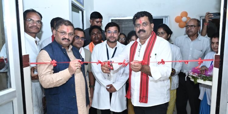 बोड़ला में स्वास्थ्य सुविधा का हुआ विस्तार उपमुख्यमंत्री विजय शर्मा ने आधुनिक सोनोग्राफी मशीन का किया शुभारंभ  बेहतर स्वास्थ्य सुविधाएँ सरकार की पहली प्राथमिकता-उपमुख्यमंत्री विजय शर्मा