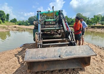 *वन विभाग की कार्यवाही, अवैध उत्खनन करते हुए डोजर (ट्रैक्टर) जब्त*