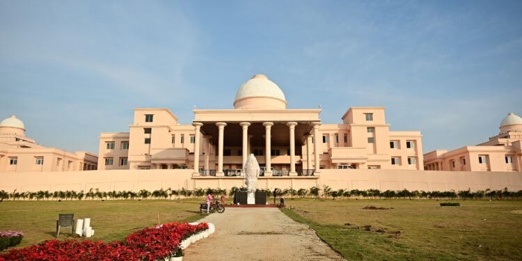 *प्रधानमंत्री नरेन्द्र मोदी 1 नवम्बर को करेंगे लोकार्पण: रजत जयंती वर्ष में छत्तीसगढ़ को मिलेगा अपना भव्य और आधुनिक विधानसभा भवन*