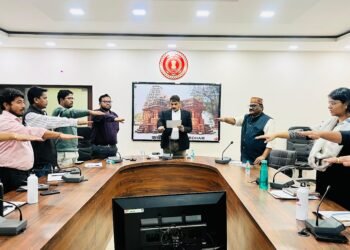 *अध्यक्ष लोकेश कांवड़िया ने ऋण की सम्पूर्ण राशि जमा करने वाले जिले के 07 दिव्यांगजन को किया सम्मानित*