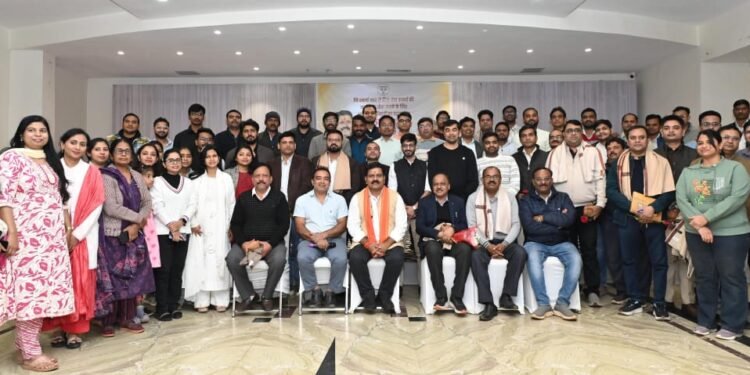 *कवर्धा में उत्कृष्ट चिकित्सा सेवाओं के लिए चिकित्सकों का आभार – उपमुख्यमंत्री विजय शर्मा*