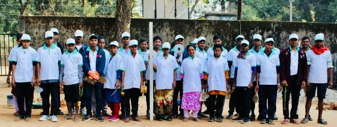 *जहाँ बंदूकें खामोश हुईं, वहाँ भविष्य की नींव रखी जा रही है* पुनर्वास केंद्र में 35 आत्मसमर्पित नक्सली बने राजमिस्त्री*