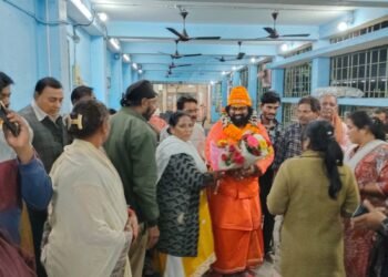 रायपुर में स्वामी स्वदेशानंद का कुबेर राठी के नेतृत्व में हुआ भव्य स्वागत