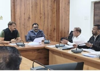 *कलेक्टर ने प्रधानमंत्री किसान सम्मान निधि योजना अंतर्गत शेष किसानों की फार्मर रजिस्ट्री शीघ्र पूर्ण करने के दिए निर्देश*