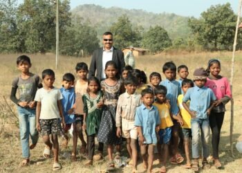 *पुलिस अधीक्षक धमेन्द्र सिंह (आईपीएस) ने वनांचल ग्राम बांधा का किया दौरा*