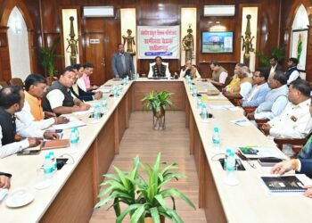 *स्वामी विवेकानंद जयंती पर मुख्यमंत्री विष्णु देव साय ने किया नमन, युवाओं से राष्ट्र निर्माण में आगे आने का आह्वान*