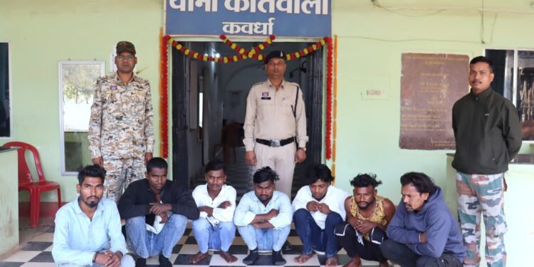 *घुघरी रोड पर राहगीरों को परेशान करने वालों पर पुलिस की ताबड़तोड़ कार्रवाई, 7 बदमाश एवं 1 नाबालिक हिरासत में*