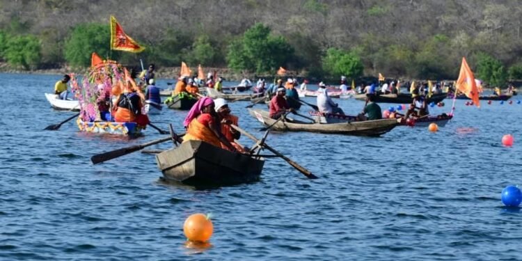 *गंगरेल नौकायान उत्सव: महानदी रिवर बोट चैंपियनशिप का भव्य आयोजन, धमतरी में रचा गया इतिहास*