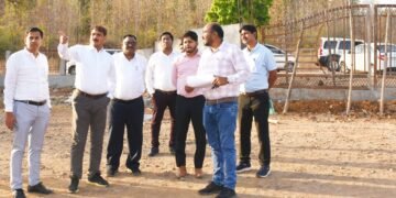 *निर्धारित मानकों के अनुरूप उच्च गुणवत्ता के साथ समय-सीमा में कार्य पूरा करें– कलेक्टर गोपाल वर्मा*