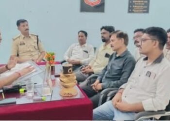 *बस संचालन व्यवस्था को सुव्यवस्थित करने बस संचालकों बैठक*