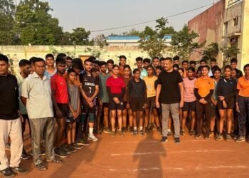 *स्वामी विवेकानंद एकेडमी: लक्ष्य प्राप्ति हेतु निरंतर अभ्यास एवं सकारात्मक सोच आवश्यक – पुलिस अधीक्षक धर्मेंद्र सिंह (IPS)*