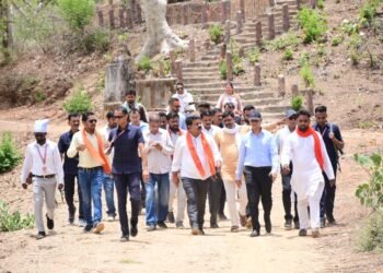 *उप मुख्यमंत्री विजय शर्मा ने भोरमदेव कॉरिडोर निर्माण का किया निरीक्षण, बैठक लेकर की प्रगति की गहन समीक्षा*