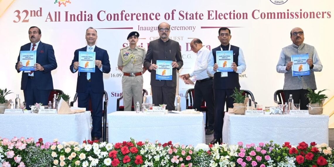 *नवा रायपुर में राज्य निर्वाचन आयुक्तों के 32वें अखिल भारतीय सम्मेलन का राज्यपाल रामेन डेका ने किया शुभारंभ*