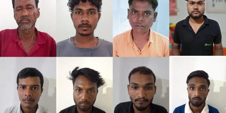 *अवैध शराब एवं सार्वजनिक स्थानों पर शराबखोरी के विरुद्ध कबीरधाम पुलिस की लगातार कार्यवाही, आबकारी एक्ट के 08 प्रकरण दर्ज।*